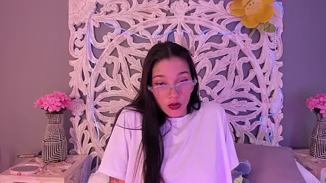 loraineblake online show from 16, 3, 2026