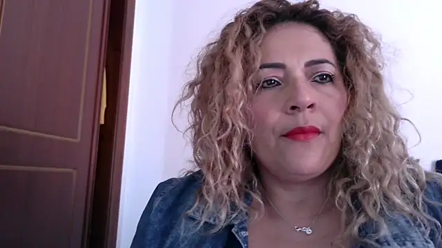 Snapshot of mariajosebarrazaa chatting on 31, 5, 2026 mariajosebarrazaa online show from 31, 5, 2026