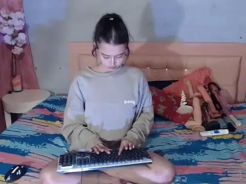 Snapshot of Sara_jhons21 chatting on 20, 12, 2025 Sara jhons21 online show from 20, 12, 2025