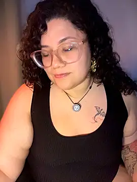 VanesssaMilf  online show from 18, 4, 2026