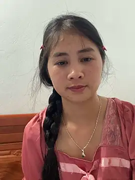 Him MountainGirl online show from 20, 4, 2026