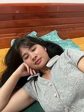 Him MountainGirl online show from 25, 4, 2026