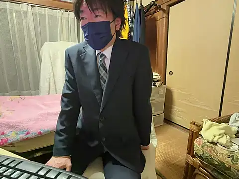 Snapshot of Hirokazu_12 chatting on 27, 2, 2026 Hirokazu 12 online show from 27, 2, 2026