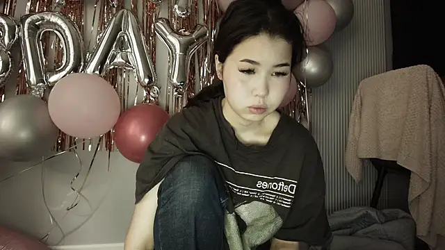 Snapshot of kimyjina chatting on 5, 6, 2026 kimyjina online show from 5, 6, 2026