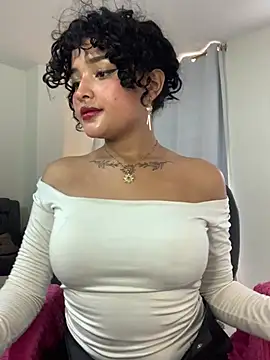 ladulcemary  online show from 18, 4, 2026