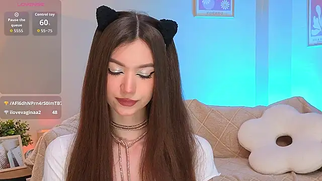 oliviaah  online show from 13, 1, 2026