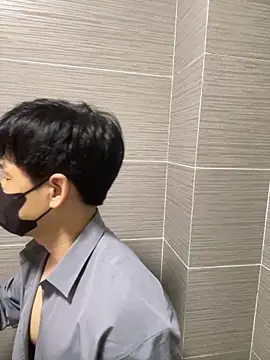 kimze7 online show from 22, 4, 2026