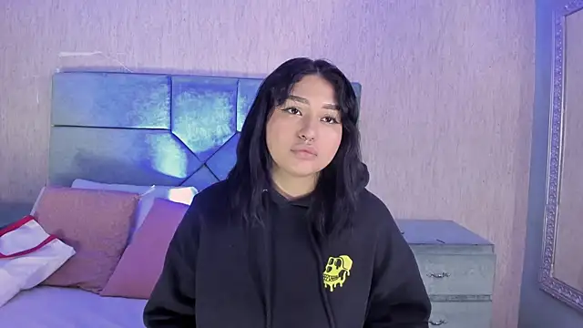 NaomySakura online show from 3, 3, 2026