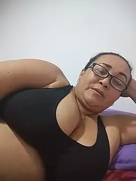 Nini Love  online show from 25, 6, 2026