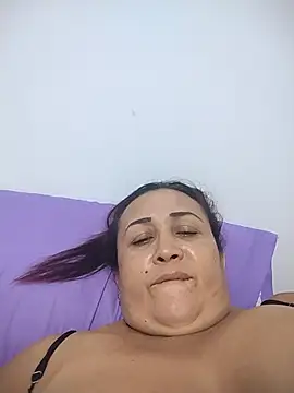Nini Love  online show from 4, 7, 2026
