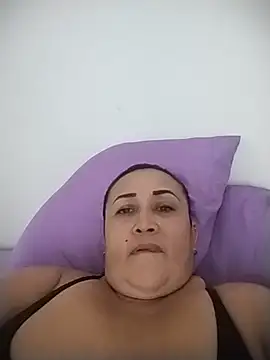 Nini Love  online show from 5, 7, 2026
