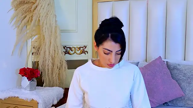 NinnaPiers online show from 13, 4, 2026