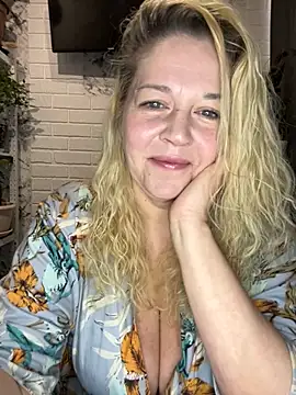 JenniferCarmen online show from 17, 3, 2026