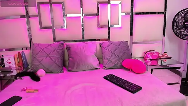 IssysLeBlanc online show from 5, 3, 2026