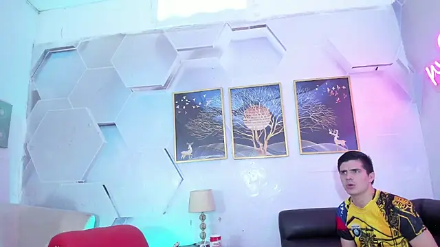 Alex jeins at online show from 14, 2, 2026