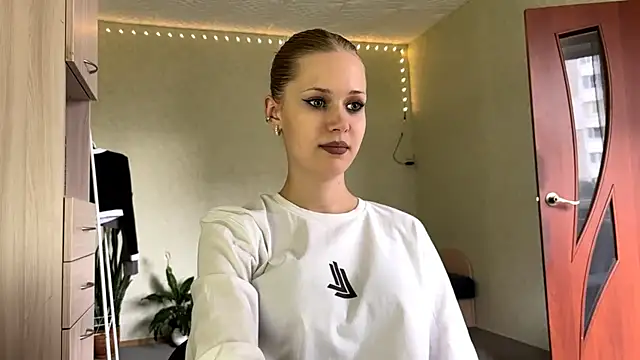 ZaidaSchwarten online show from 4, 7, 2026