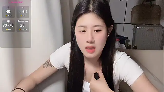 Yvonne-07 online show from 2, 6, 2026