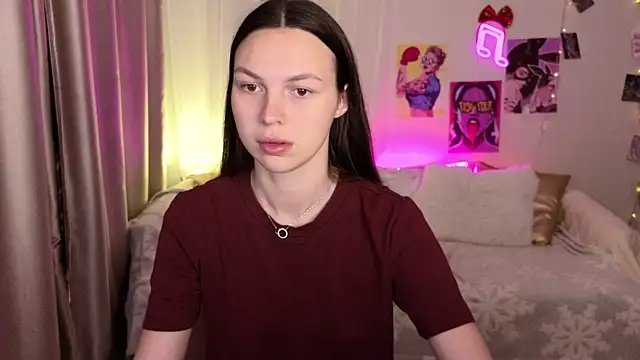 MaxinCarroll online show from 27, 7, 2026