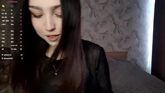 Qwami Amie online show from 28, 4, 2026