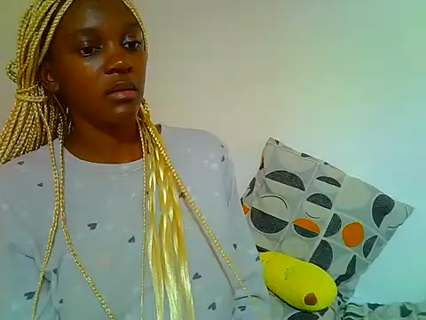 PetiteDoll 06 online show from 25, 4, 2026