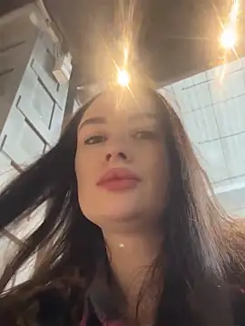 sasha strip online show from 25, 2, 2026