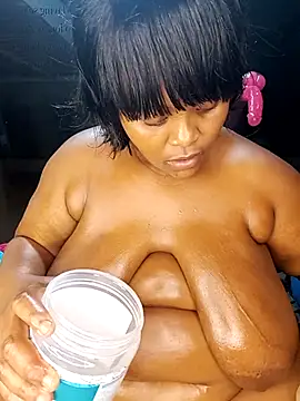 ChoklitBerryXX online show from 11, 3, 2026