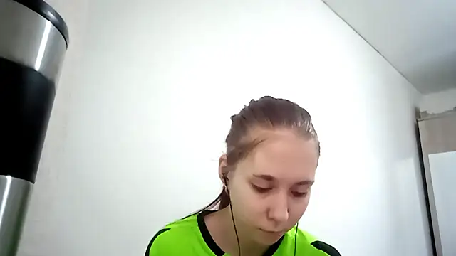 Snapshot of Annette_meow1 chatting on 18, 12, 2025 Annette meow1 online show from 18, 12, 2025