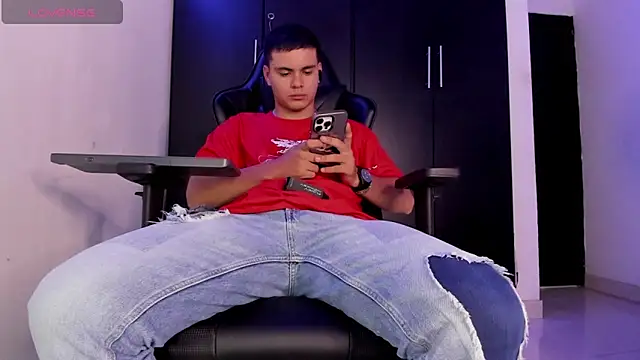 Liam Mateo online show from 28, 4, 2026