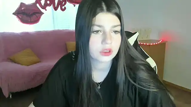 KisaModel online show from 19, 4, 2026