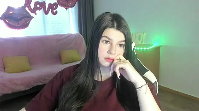 KisaModel online show from 23, 4, 2026