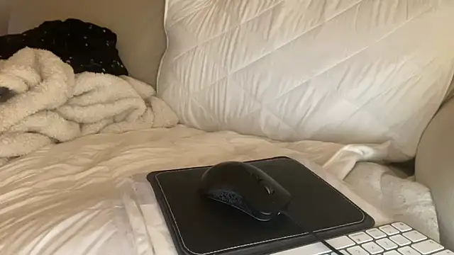 ijustturned18today online show from 14, 1, 2026