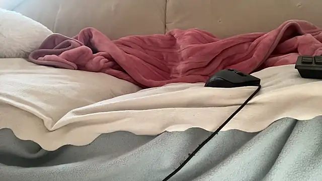 ijustturned18today online show from 17, 2, 2026