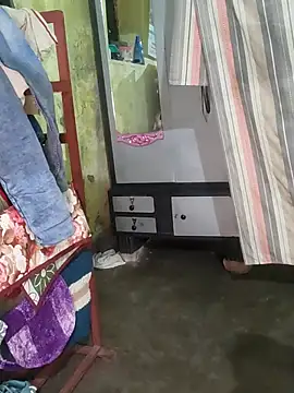 Snapshot of Cuple_masti72 chatting on 11, 4, 2026 Cuple masti72 online show from 11, 4, 2026