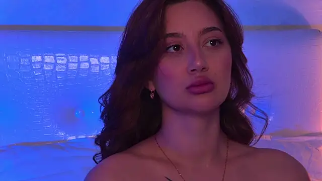 LucieBliss online show from 23, 4, 2026