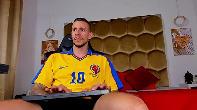 Snapshot of J_king__ chatting on 1, 6, 2026 J king online show from 1, 6, 2026