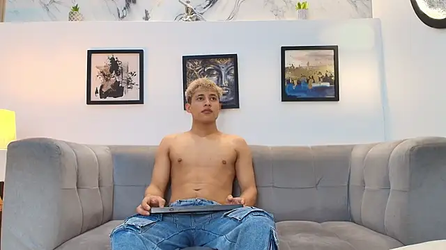 YOUNG GUYS1 online show from 21, 4, 2026