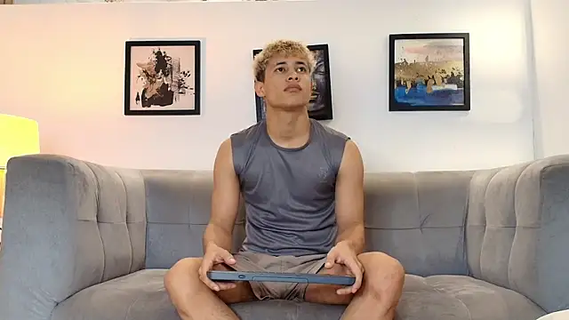 YOUNG GUYS1 online show from 24, 4, 2026