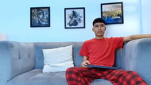 HORNY PRETTY online show from 9, 4, 2026