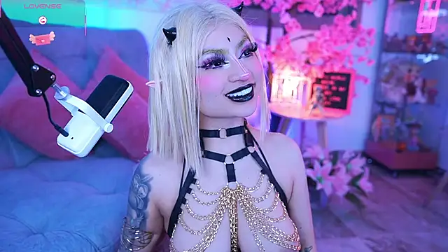 Hayami Lee online show from 25, 7, 2026