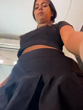 Valeria-escobar online show from 25, 4, 2026