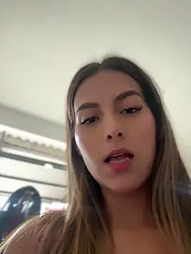 Snapshot of Valeria-escobar chatting on 4, 8, 2026 Valeria-escobar online show from 4, 8, 2026