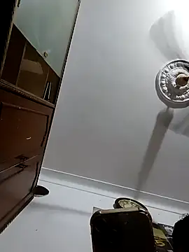 kusbu0077 online show from 22, 4, 2026