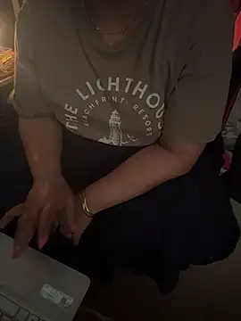 butterflyslay online show from 19, 4, 2026