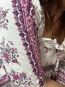 butterflyslay online show from 20, 4, 2026