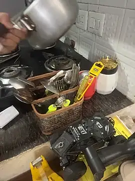 butterflyslay online show from 23, 4, 2026