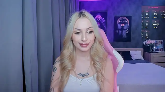 LanaMiracle online show from 3, 2, 2026