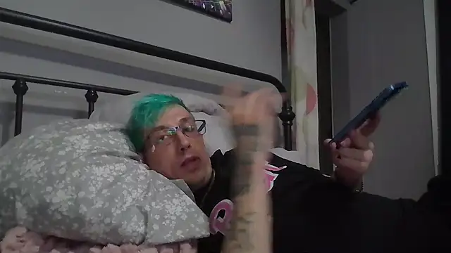 AskAveryAnything online show from 10, 3, 2026