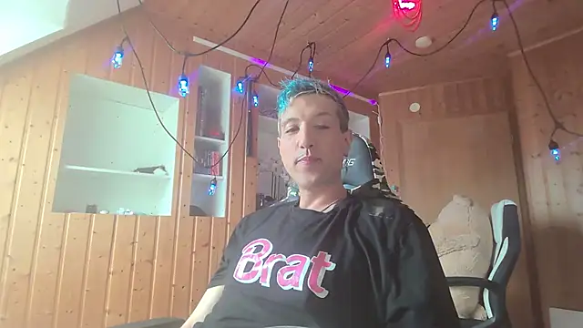 AskAveryAnything online show from 13, 6, 2026