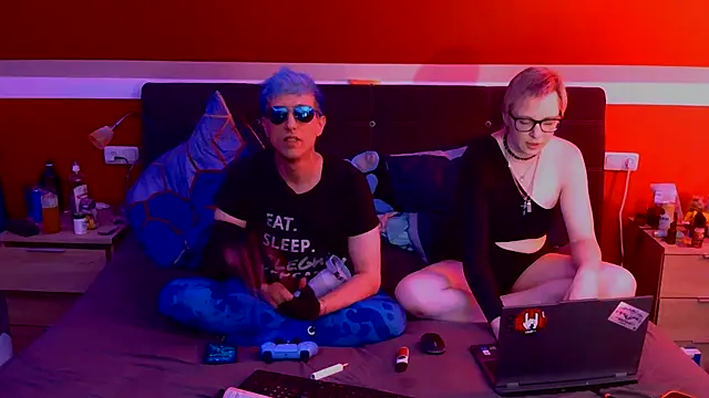 AskAveryAnything online show from 25, 7, 2026