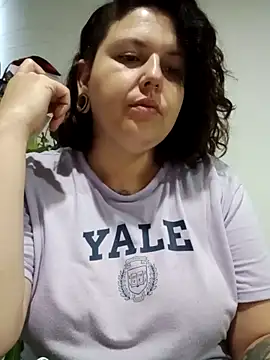 Divine Pouvoir online show from 21, 4, 2026